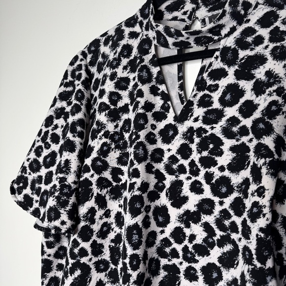 Lane Bryant Black and White Animal Print Blouse 18 - Picture 3 of 5